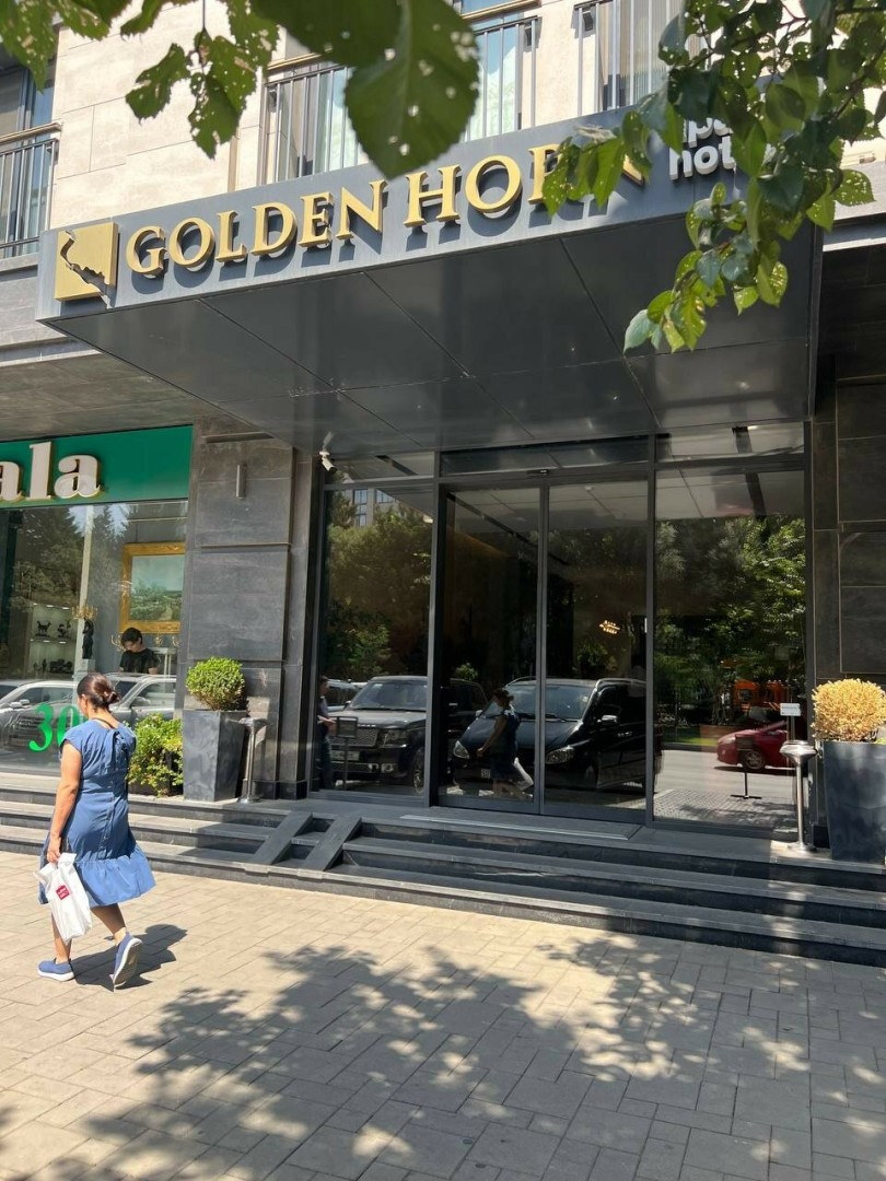 Golden Horn Aparts