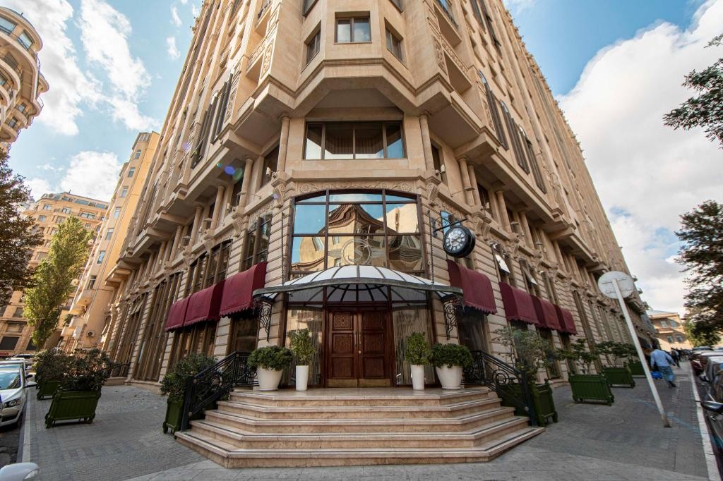 Sappire Inn